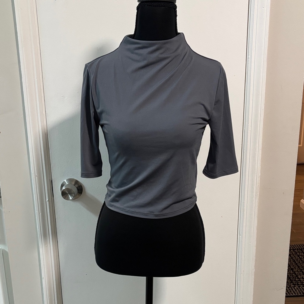 H&M Charcoal Crop Top Small